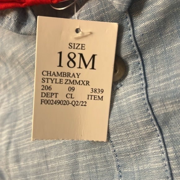 NWT Cat & Jack button down shirt holiday style. Size 18 M - Picture 5 of 6